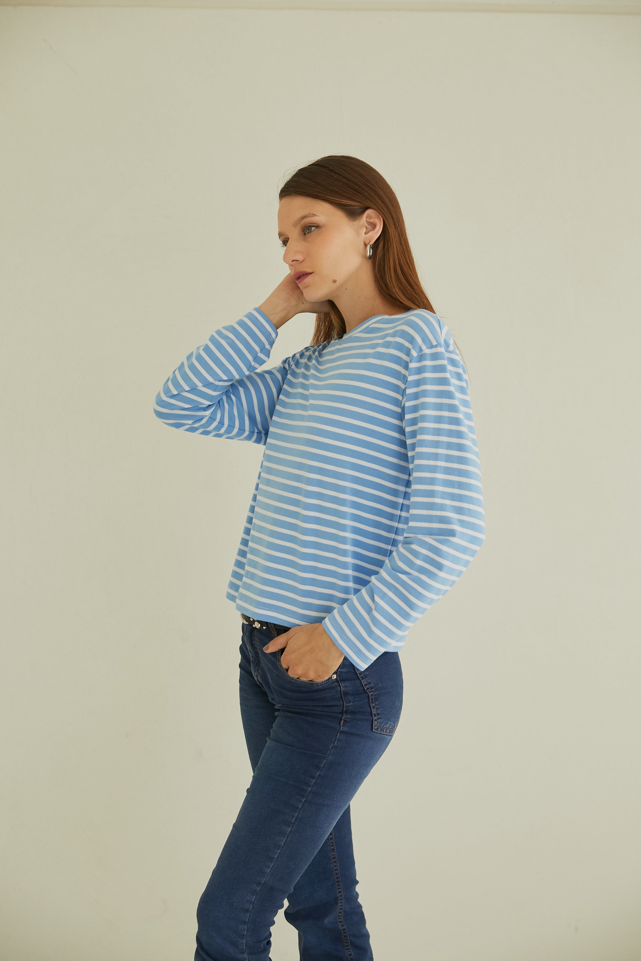 POLO A RAYAS CELESTES CUELLO REDONDO PIMA MODAL