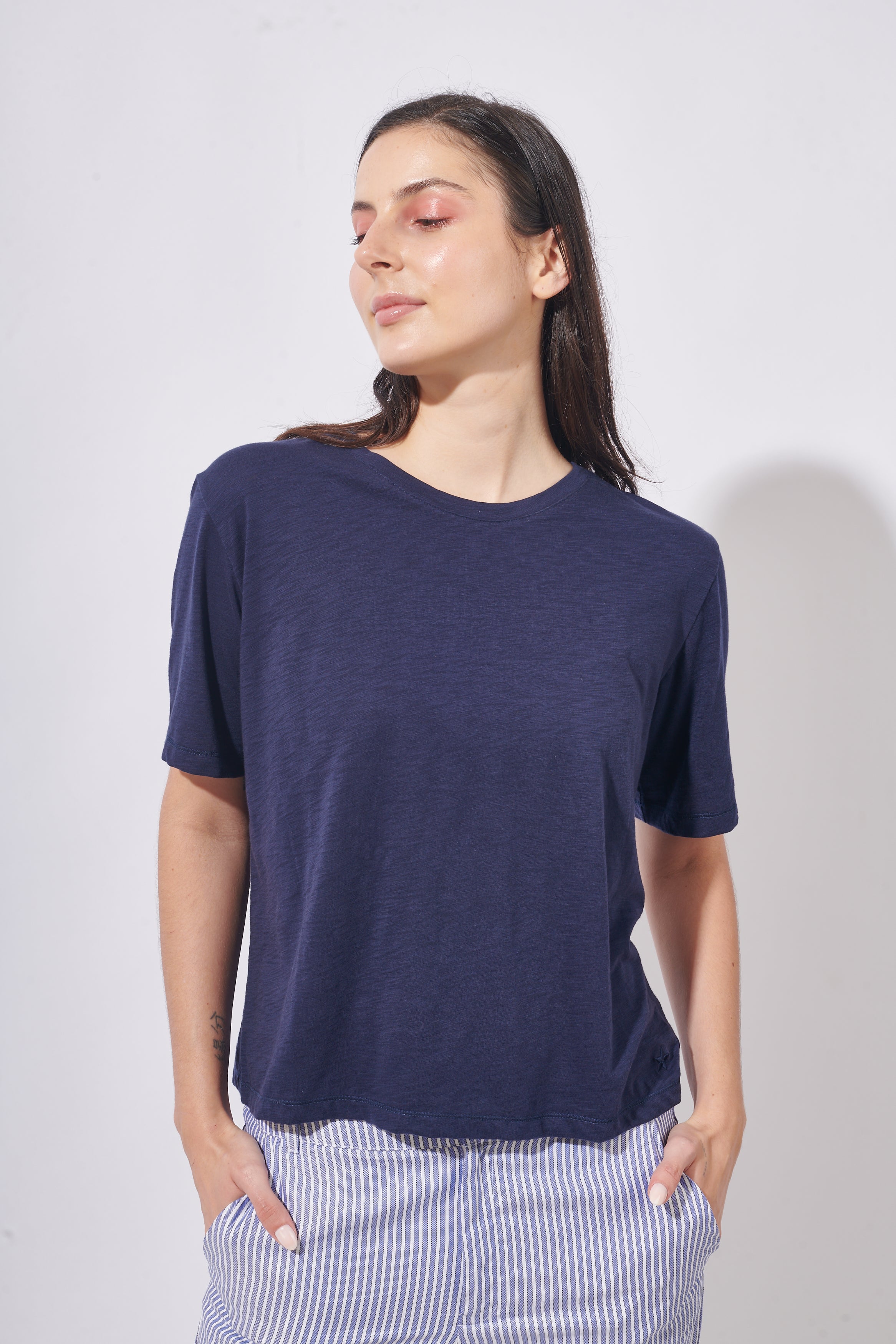 POLO AMELIA CUELLO REDONDO FLAMÉ 100% ALGODÓN PIMA MANGA CORTA